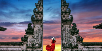 Which temple has the best sunset in Bali