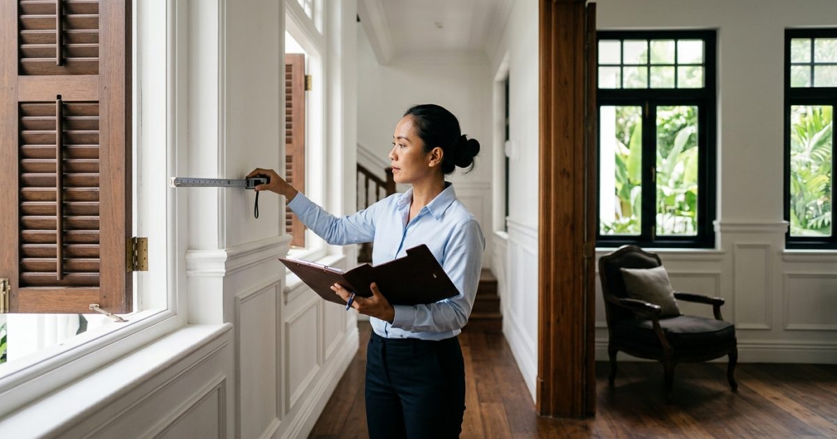 How to Choose a Black And White House Singapore Rent in Bali (2026 Guide)